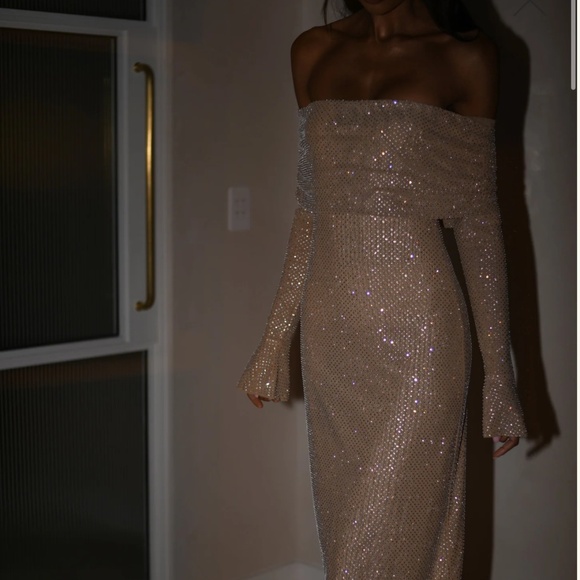 Meshki Dresses & Skirts - Meshki Marcel Off Shoulder Diamante Maxi Dress - Size M